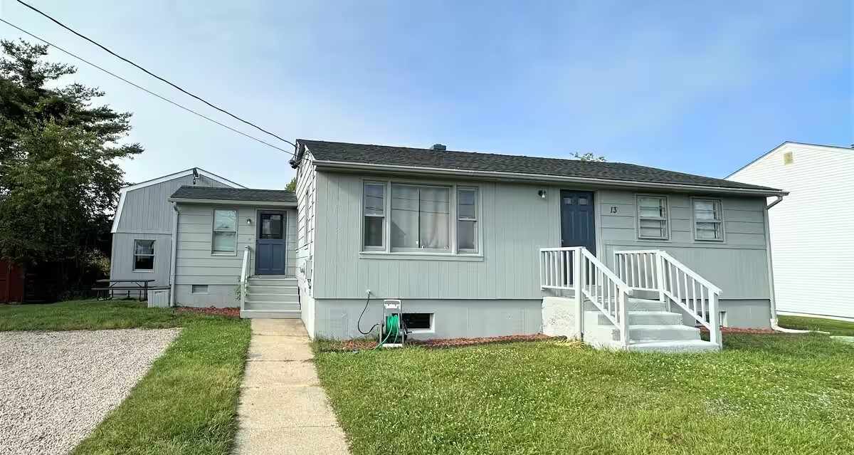 13 Ocean View Drive Narragansett, RI 02882 - Photo 1 of 13