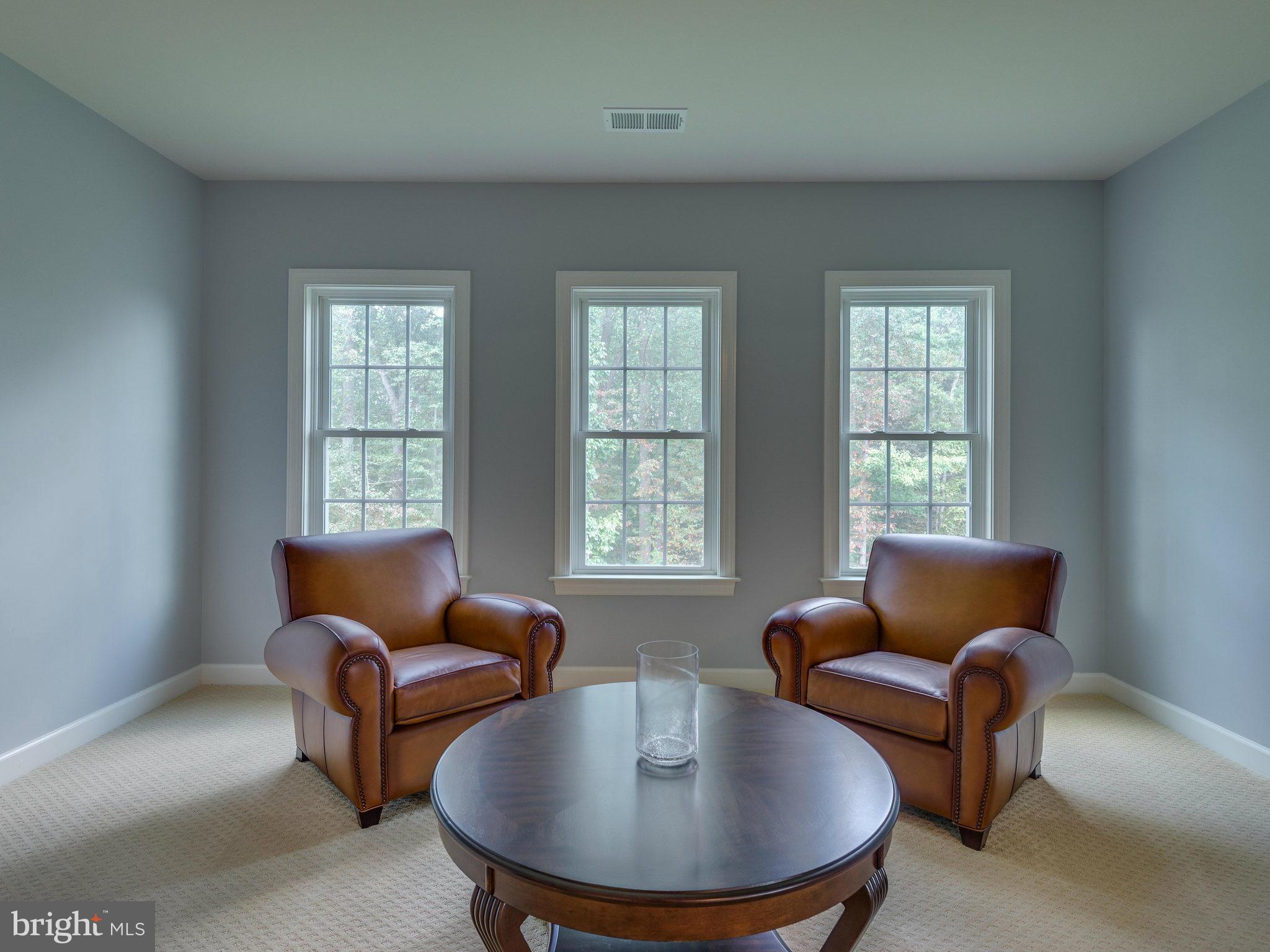1667 Hunting Crest Way Vienna, VA 22182 - Photo 17 of 30 Master Sitting Room