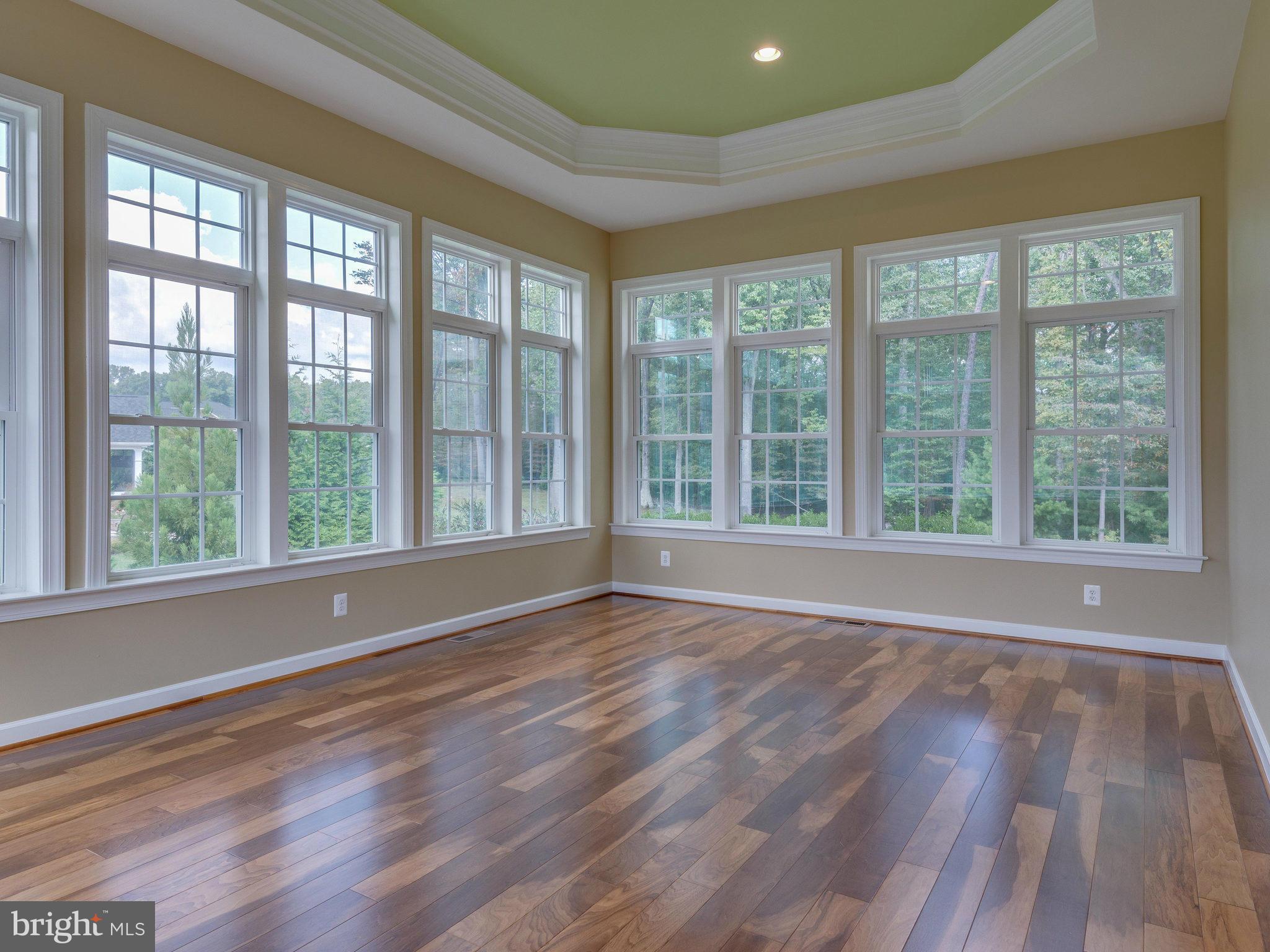 1667 Hunting Crest Way Vienna, VA 22182 - Photo 4 of 30 Sun Room