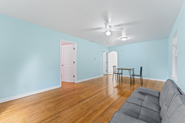 5322 West Addison Street Chicago, IL 60641 - Photo 4 of 21 a view of a livingroom with a furniture