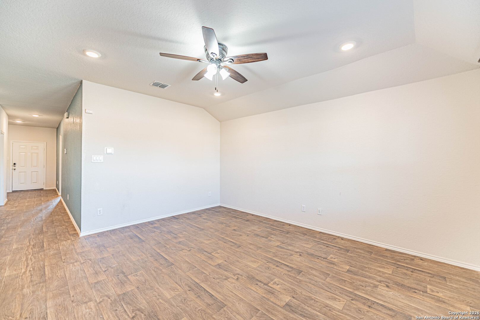 755 Ocelot Court Seguin, TX 78155 - Photo 10 of 30