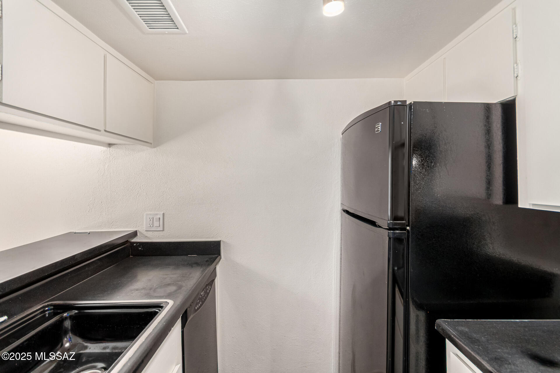 1600 North Wilmot Road, Unit 302 Tucson, AZ 85712 - Photo 10 of 25 11-Wilmot