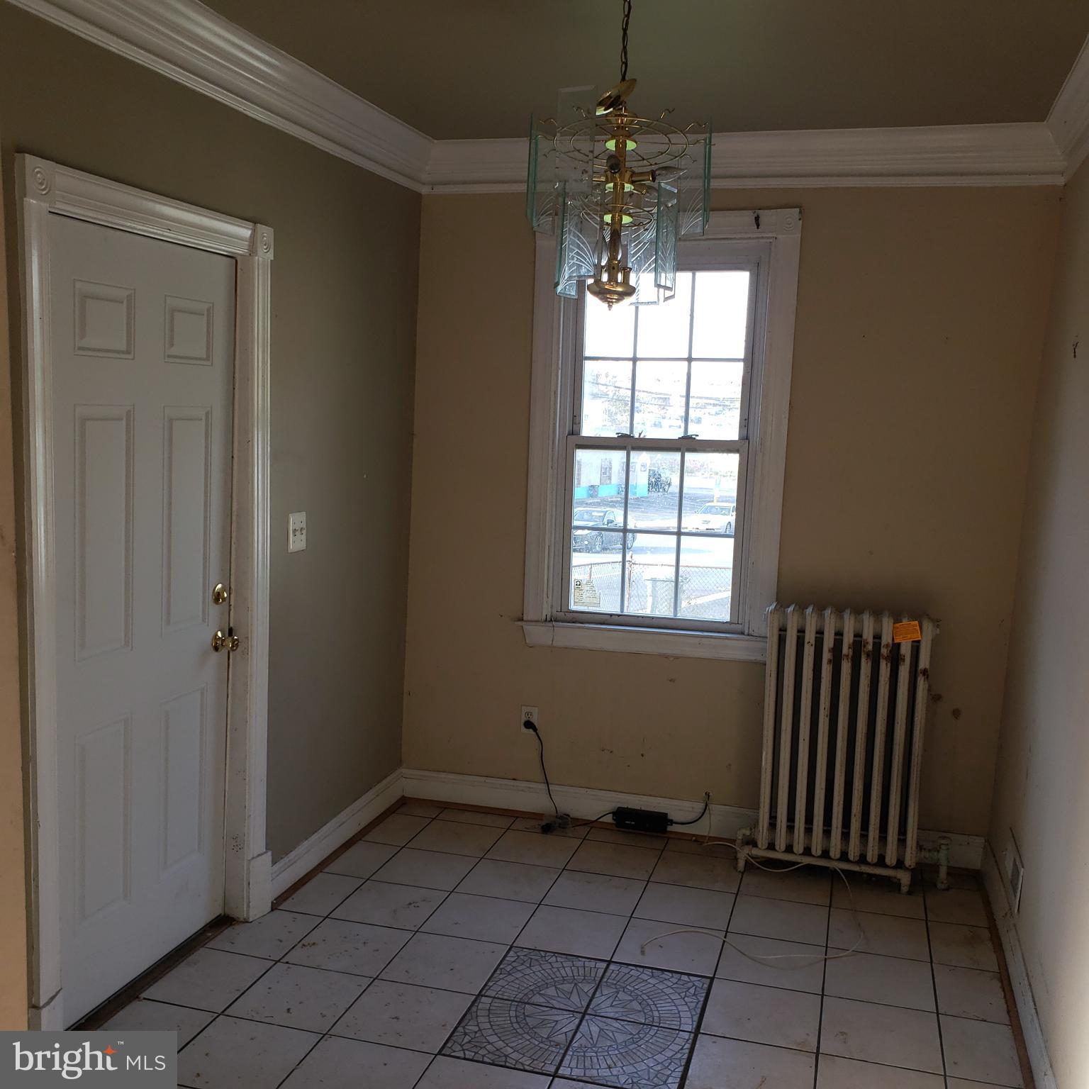 3605 Annapolis Road Halethorpe, MD 21227 - Photo 3 of 31 ENTRANCE