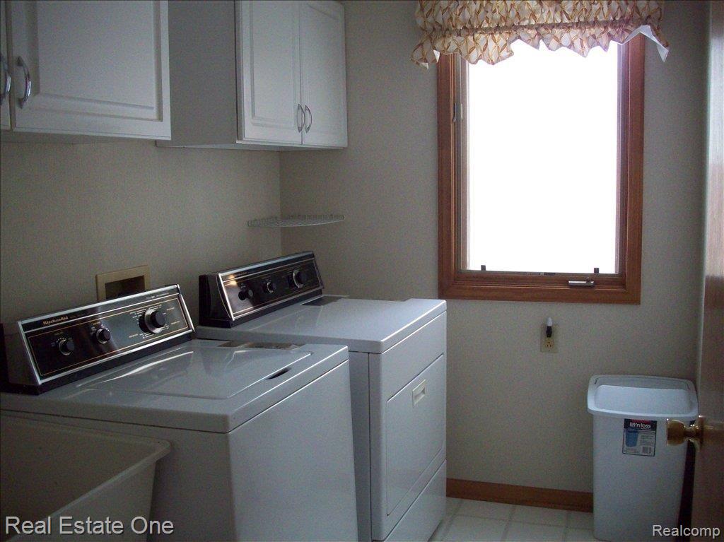 5964 Donaldson Road Troy, MI 48085 - Photo 17 of 18 047