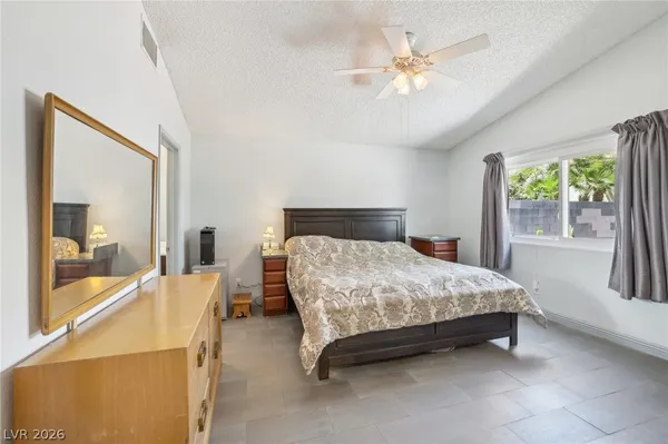 $424,900 | 371 Legacy Drive, Henderson, NV 89014