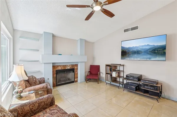 $424,900 | 371 Legacy Drive, Henderson, NV 89014