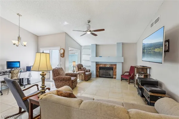 $424,900 | 371 Legacy Drive, Henderson, NV 89014