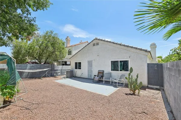 $424,900 | 371 Legacy Drive, Henderson, NV 89014