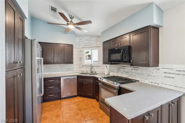 $424,900 | 371 Legacy Drive, Henderson, NV 89014