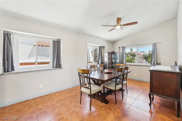 $424,900 | 371 Legacy Drive, Henderson, NV 89014