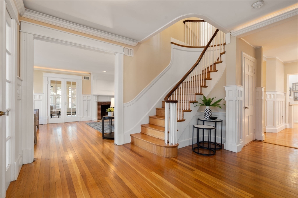 29 Gammons Road Newton, MA 02468 - Photo 5 of 39