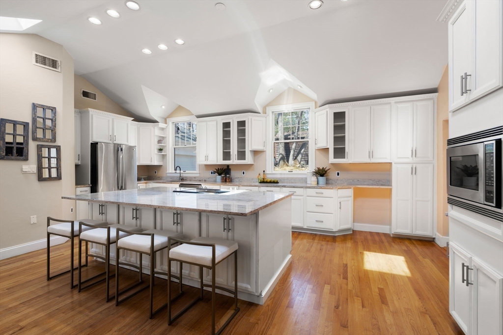 29 Gammons Road Newton, MA 02468 - Photo 8 of 39