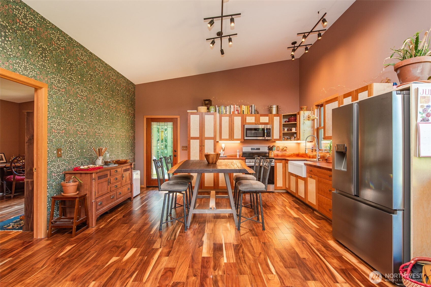 1833 Eaglemount Road Port Townsend, WA 98368 - Photo 7 of 40