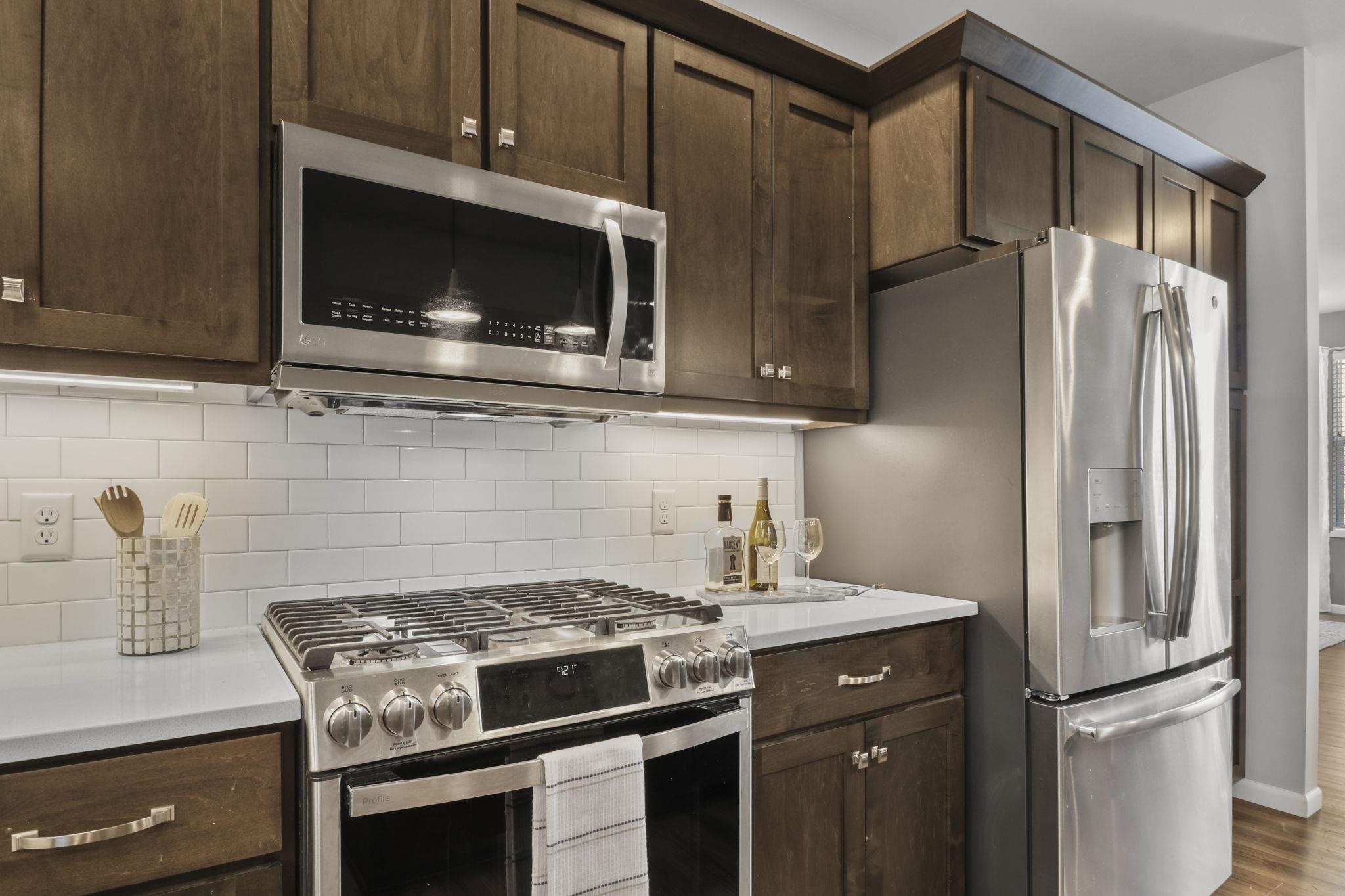 1203 Twisted Branch Way Sun Prairie, WI 53590 - Photo 9 of 35