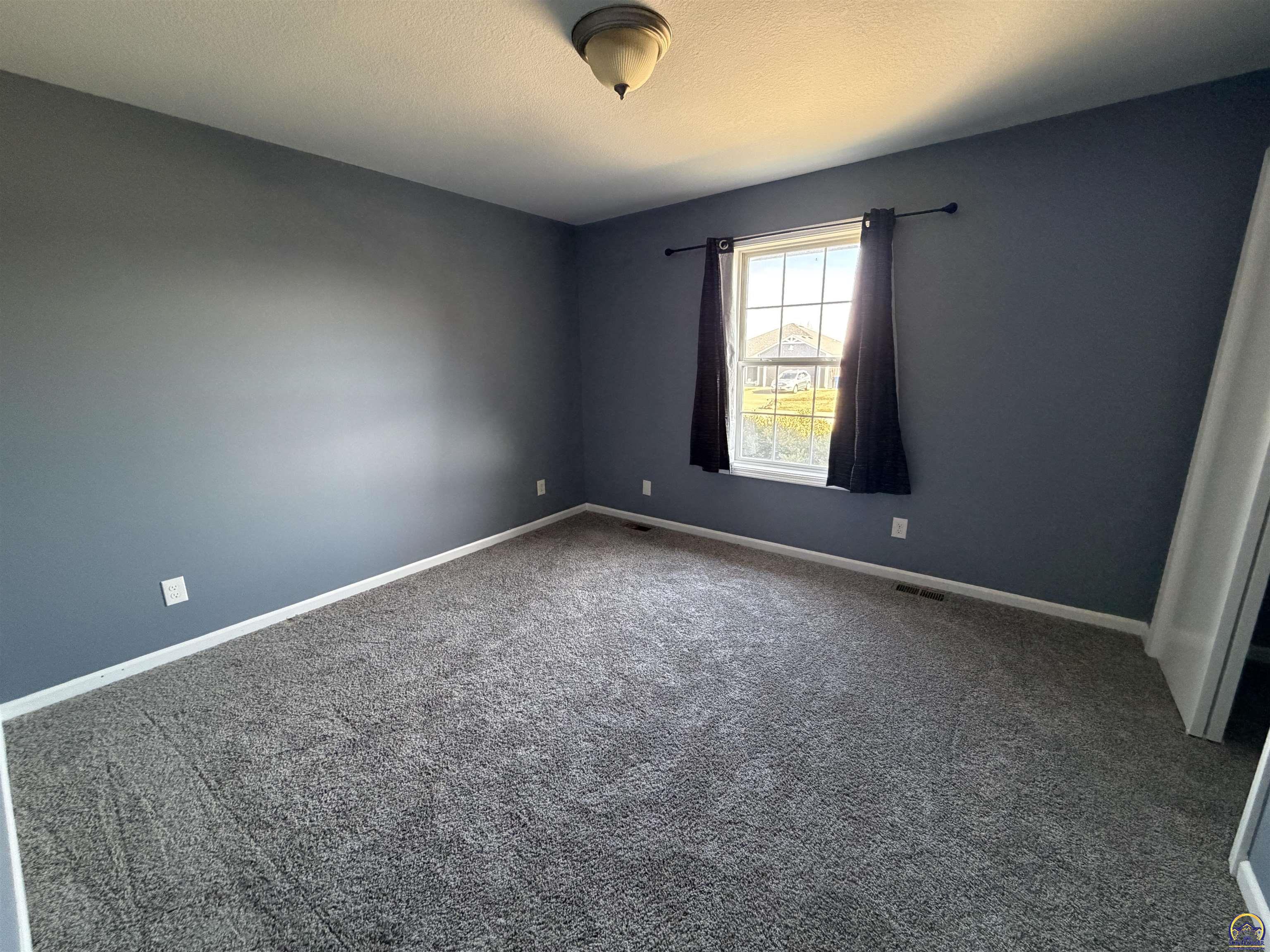 4015 Northwest Krysten Street Topeka, KS 66618 - Photo 4 of 23