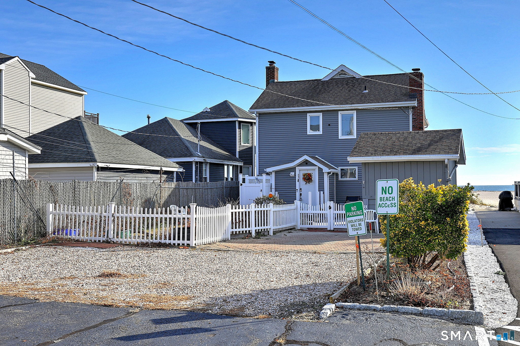 25 Milford Point Road Milford, CT 06460 - Photo 3 of 32