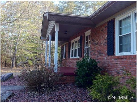 2275 Landrum Road Columbus, NC 28722 - Photo 2 of 15