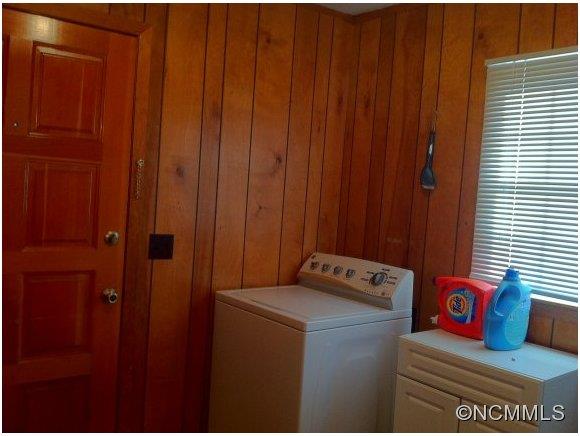 2275 Landrum Road Columbus, NC 28722 - Photo 12 of 15