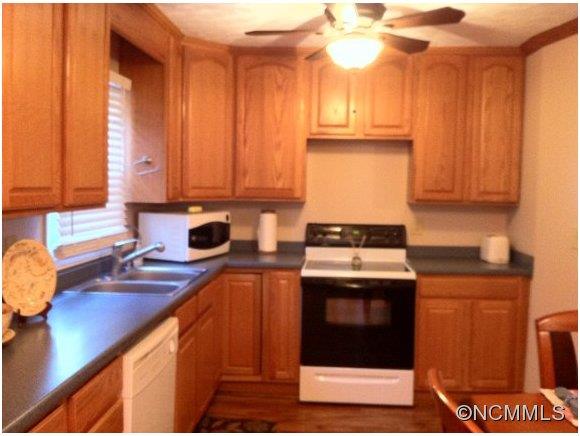 2275 Landrum Road Columbus, NC 28722 - Photo 5 of 15