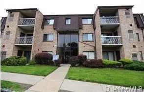 $2,700 | 520 Kennedy Drive, Unit 520, Spring Valley, NY 10977