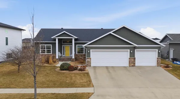 $499,000 | 2218 41st Street South, Moorhead, MN 56560