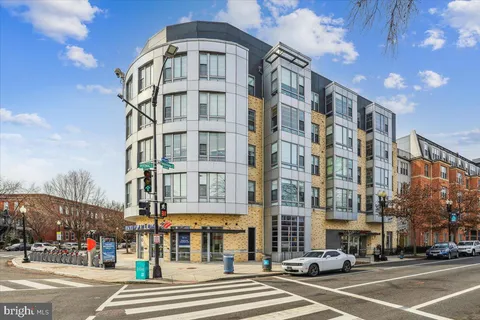 $685,000 | 1391 Pennsylvania Ave. Southeast, Unit 309, Washington, DC 20003