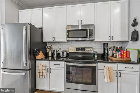 $685,000 | 1391 Pennsylvania Ave. Southeast, Unit 309, Washington, DC 20003