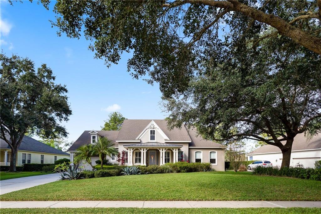 Charming Curb Appeal on the Golf Course