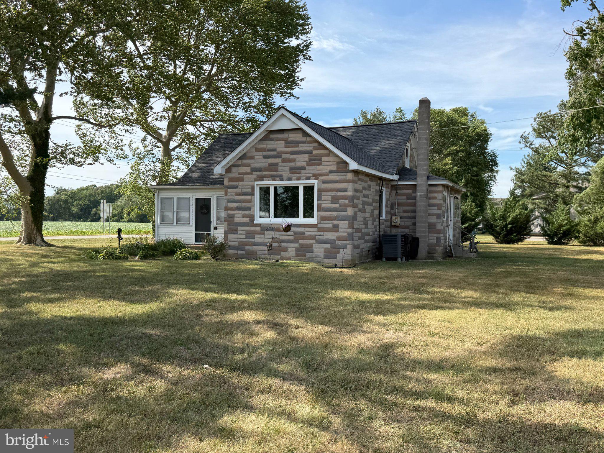 504 Sunset Boulevard Ridgely, MD 21660 - Photo 3 of 5 Charming stone cottage in serene setting.