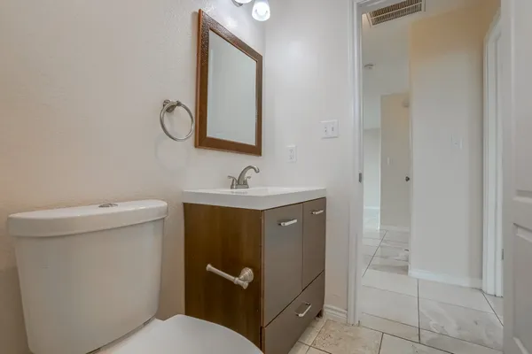 $1,745 | 20111 Travis Drive, Unit B, Lago Vista, TX 78645