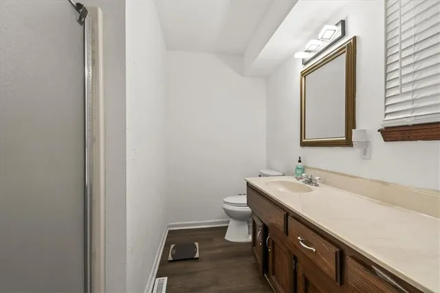 $299,900 | 1916 Northeast Patterson Drive, Lee's Summit, MO 64086