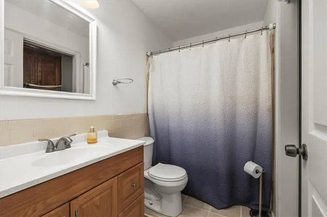 $299,900 | 1916 Northeast Patterson Drive, Lee's Summit, MO 64086