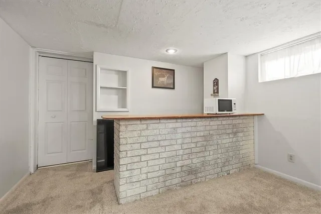 $299,900 | 1916 Northeast Patterson Drive, Lee's Summit, MO 64086