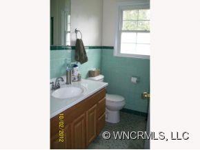 18 Valley View Road Asheville, NC 28803 - Photo 7 of 16 Gallery Image 7