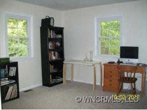 18 Valley View Road Asheville, NC 28803 - Photo 8 of 16 Gallery Image 8