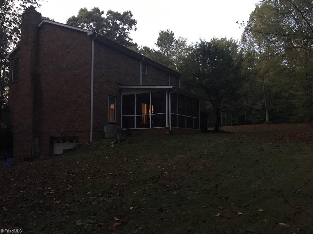 160 Hartgrove Road King, NC 27021 - Photo 5 of 11