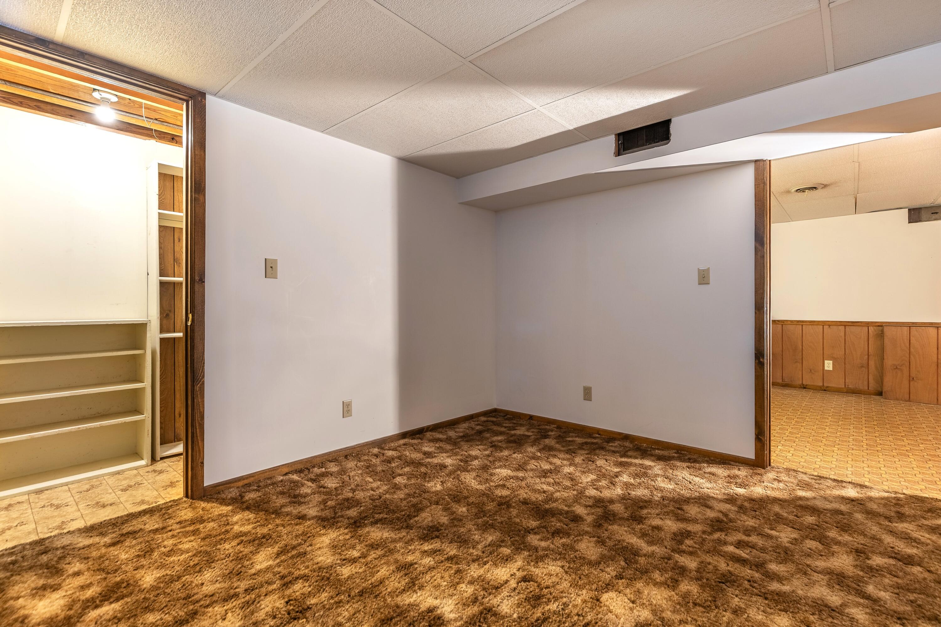 3064 South Marion Road La Crosse, WI 54601 - Photo 20 of 26 3064-19
