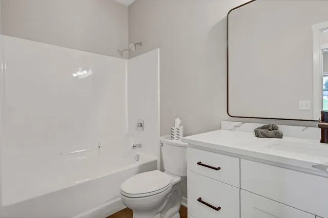 $399,900 | 852 Bucknell Lane Southeast, Stewartville, MN 55976