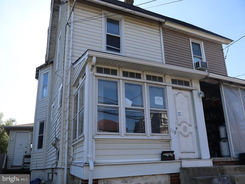 119 Fairview Road Woodlyn, PA 19094 - Photo 2 of 15 Gallery Image 2