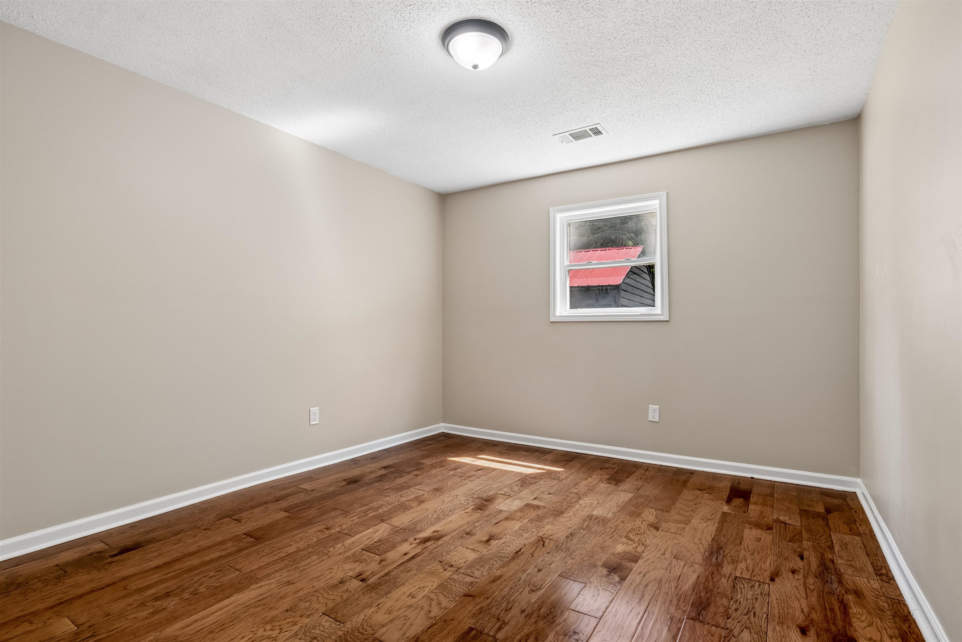 13301 Goodman Road Olive Branch, MS 38654 - Photo 19 of 29 Gallery Image 19