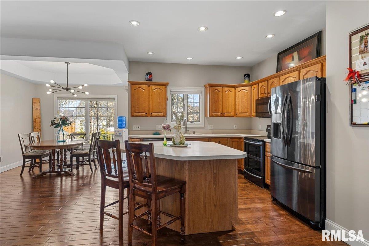 2612 Dickens Drive Springfield, IL 62711 - Photo 15 of 58 Gallery Image 15