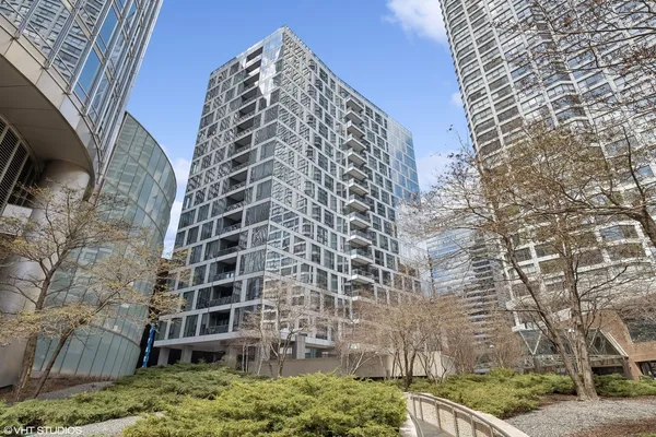 $19,500 | 403 North Wabash Avenue, Unit 14A, Chicago, IL 60611