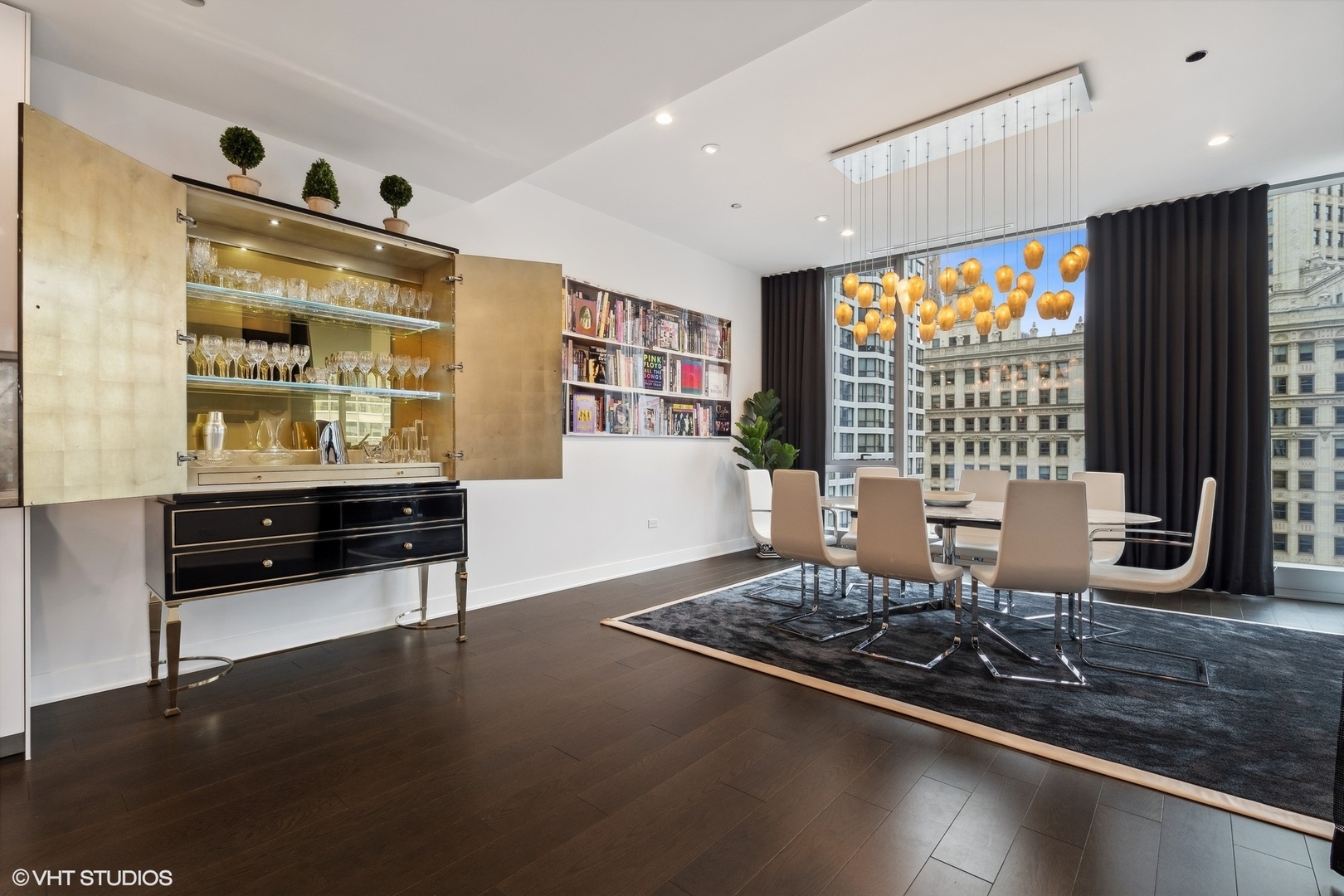 403 North Wabash Avenue, Unit 14A Chicago, IL 60611 - Photo 14 of 49 a living room with furniture