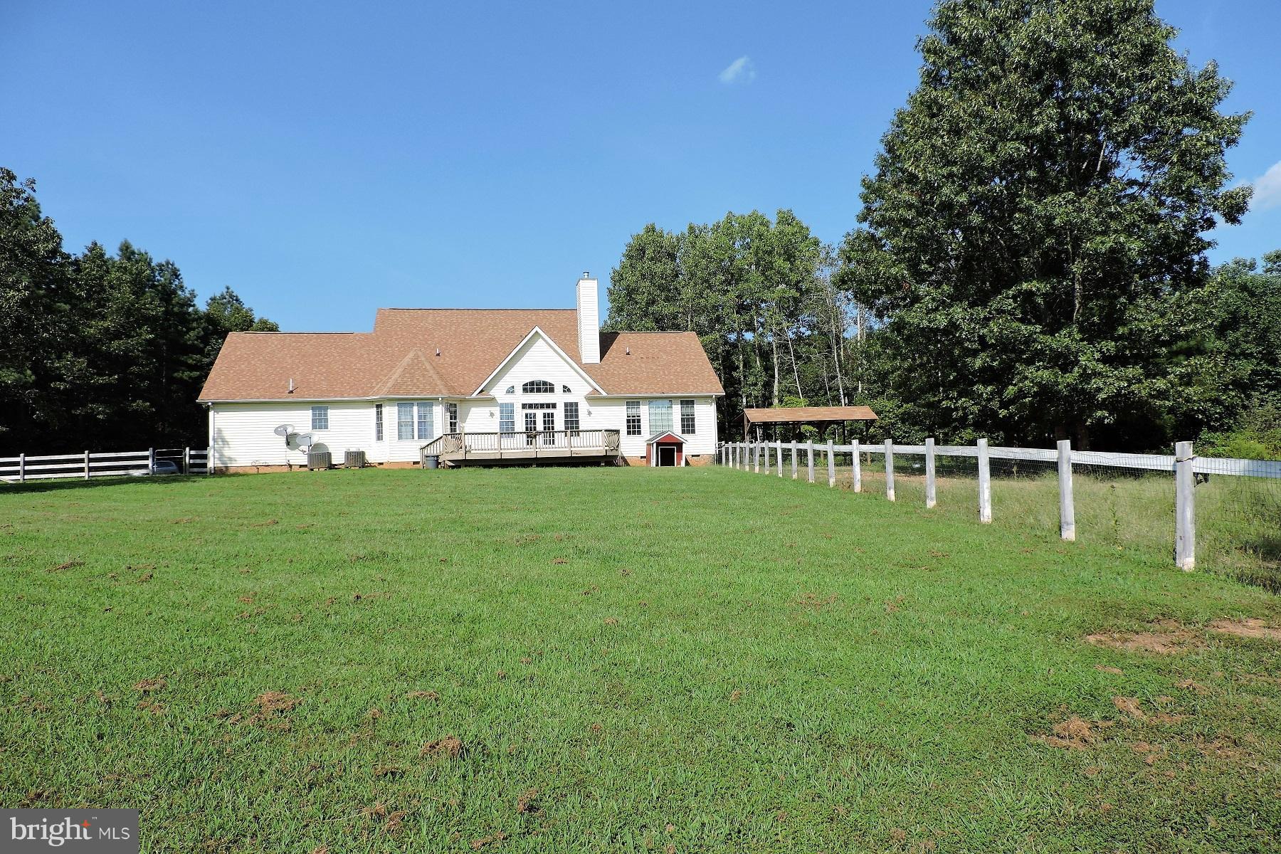30390 Catharpin Road Locust Grove, VA 22508 - Photo 4 of 27 Exterior (Rear)