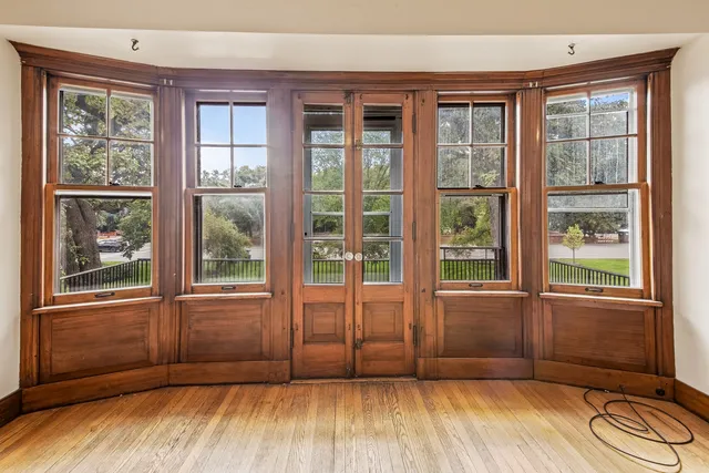 $3,600 | 3006 West Logan Boulevard, Unit 2, Chicago, IL 60647