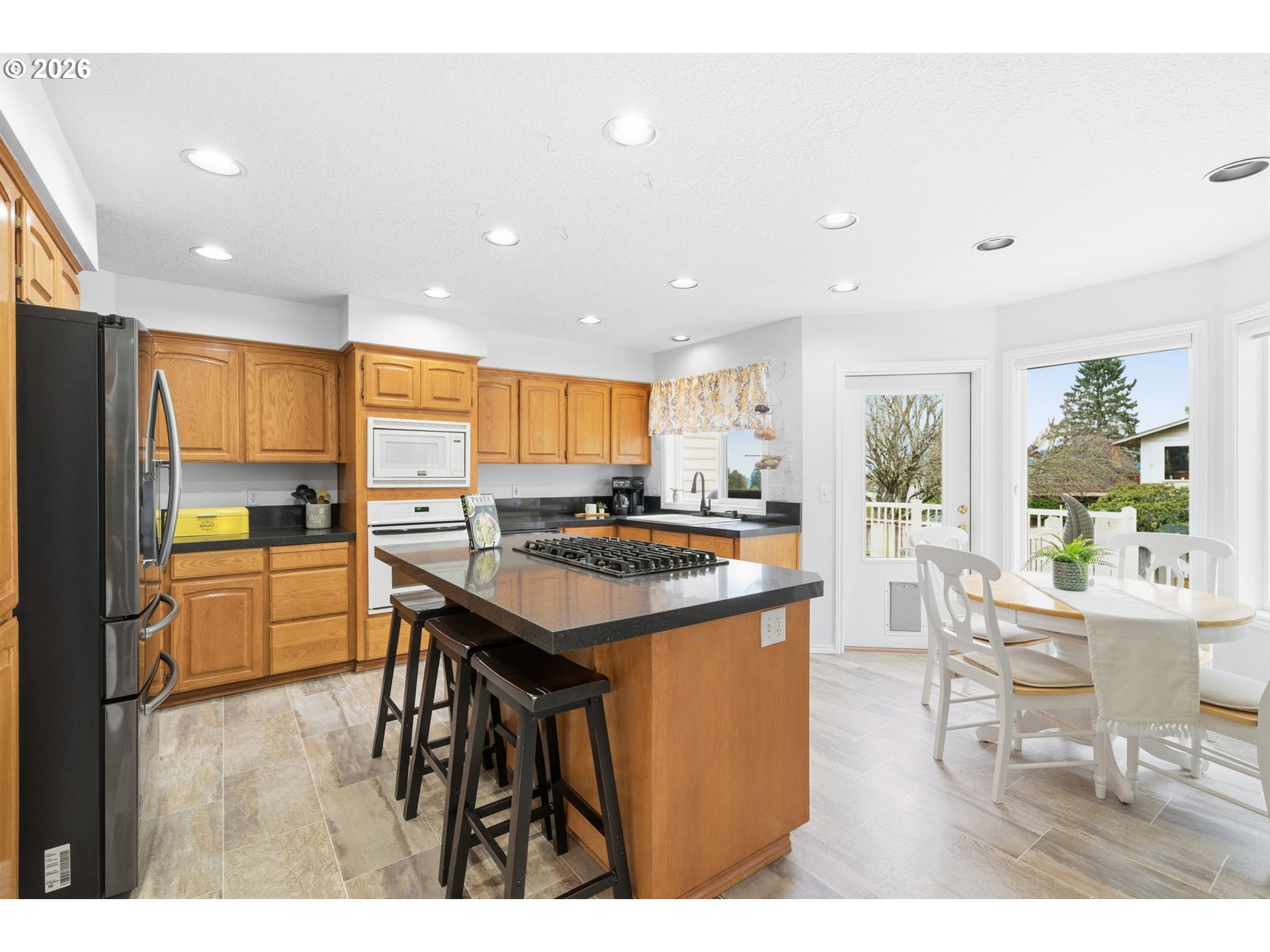 2652 Southwest Phyllis Drive Gresham, OR 97080 - Photo 11 of 45