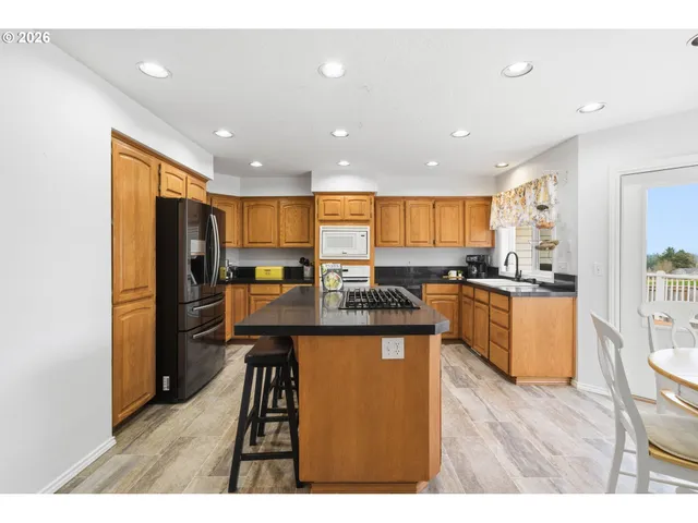 $585,000 | 2652 Southwest Phyllis Drive, Gresham, OR 97080