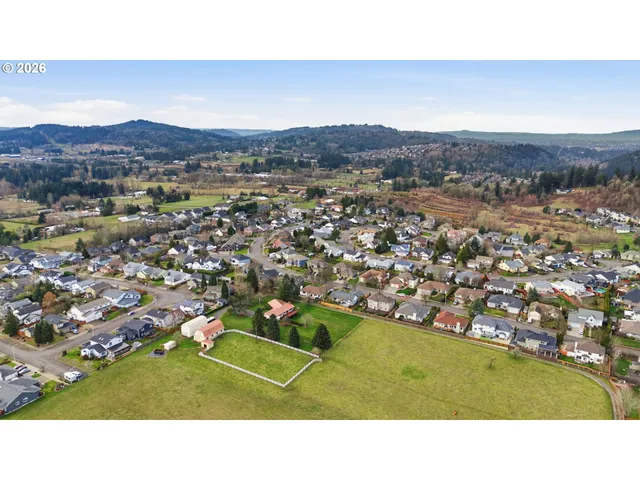 $585,000 | 2652 Southwest Phyllis Drive, Gresham, OR 97080