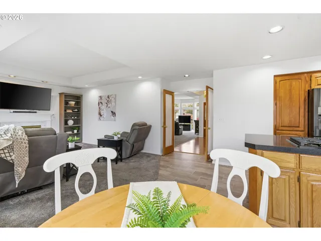 $585,000 | 2652 Southwest Phyllis Drive, Gresham, OR 97080