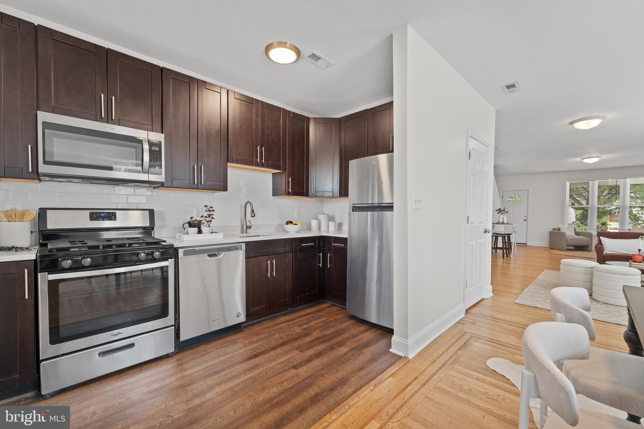 4269 Sheldon Avenue Baltimore, MD 21206 - Photo 8 of 28